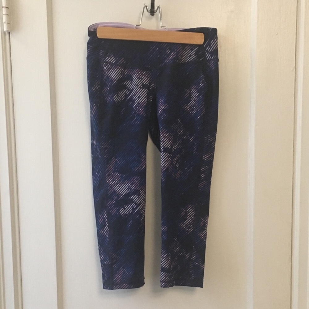 Old Navy Active Capri Length Pants with Free Gift